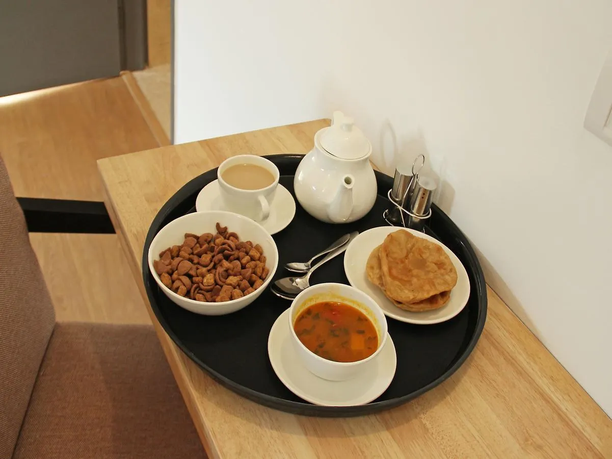 ** بيت ضيافة Oyo 14408 Corple Stays غورغاون الهند